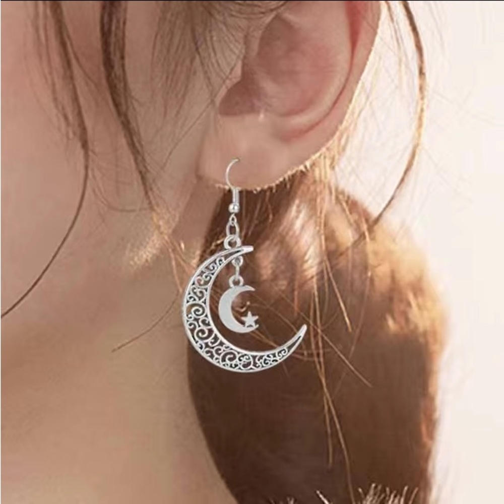 Moon star earrings - Picture 8 of 16